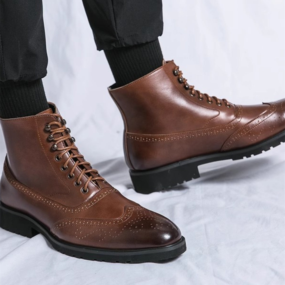 Men’s Fashion Thick Sole Mid-Top Work Shoes – Durable & Comfortable