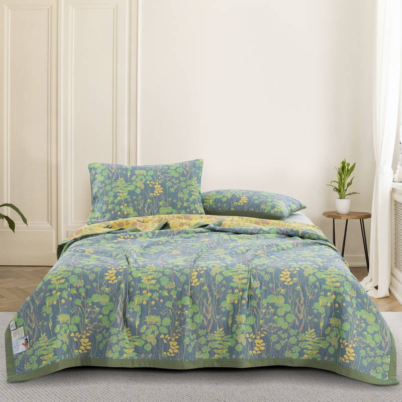 Multifunctional Three-layer Gauze Blanket