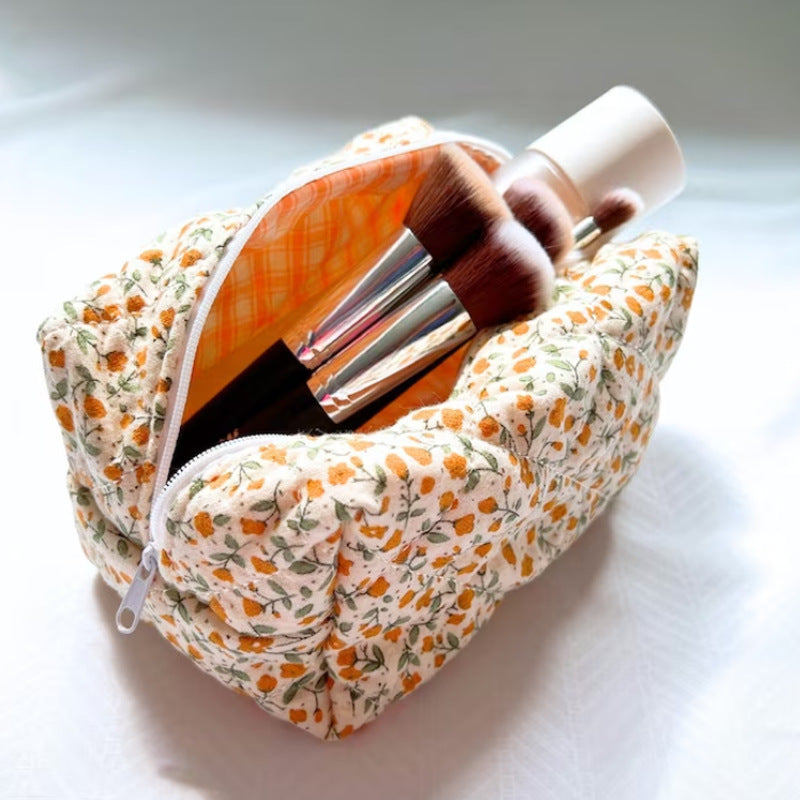 Floral Travel Makeup Bag – Zipper Pouch for Skincare & Cosmetics
