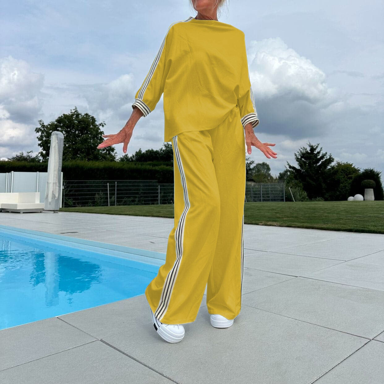 Unisex Loose Polyester Casual Suit Set With Solid Color