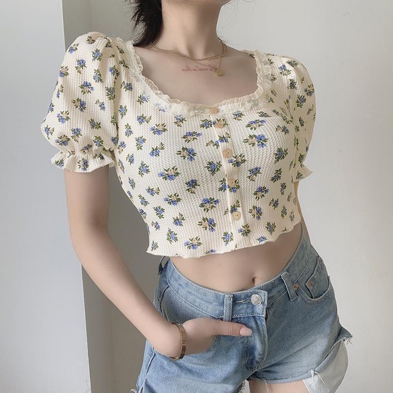 Single-Breasted Square Neck Crop Top with Lace & Puff Sleeves