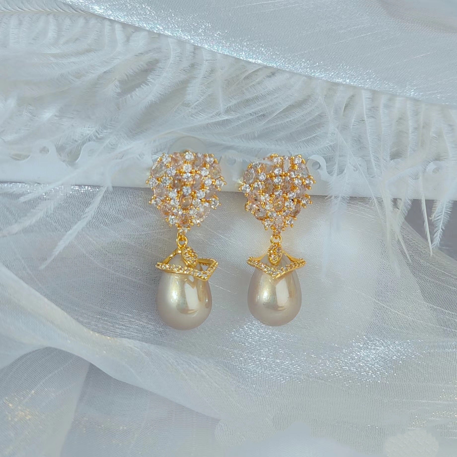 Pearl Bow Stud Earrings Women's High Sense