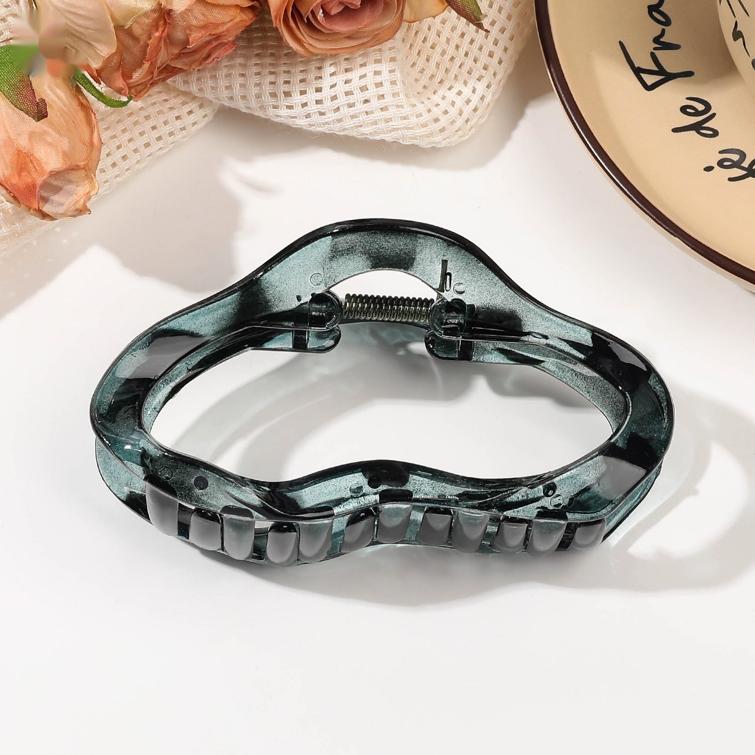 Fashion Lady Amber Barrettes Large