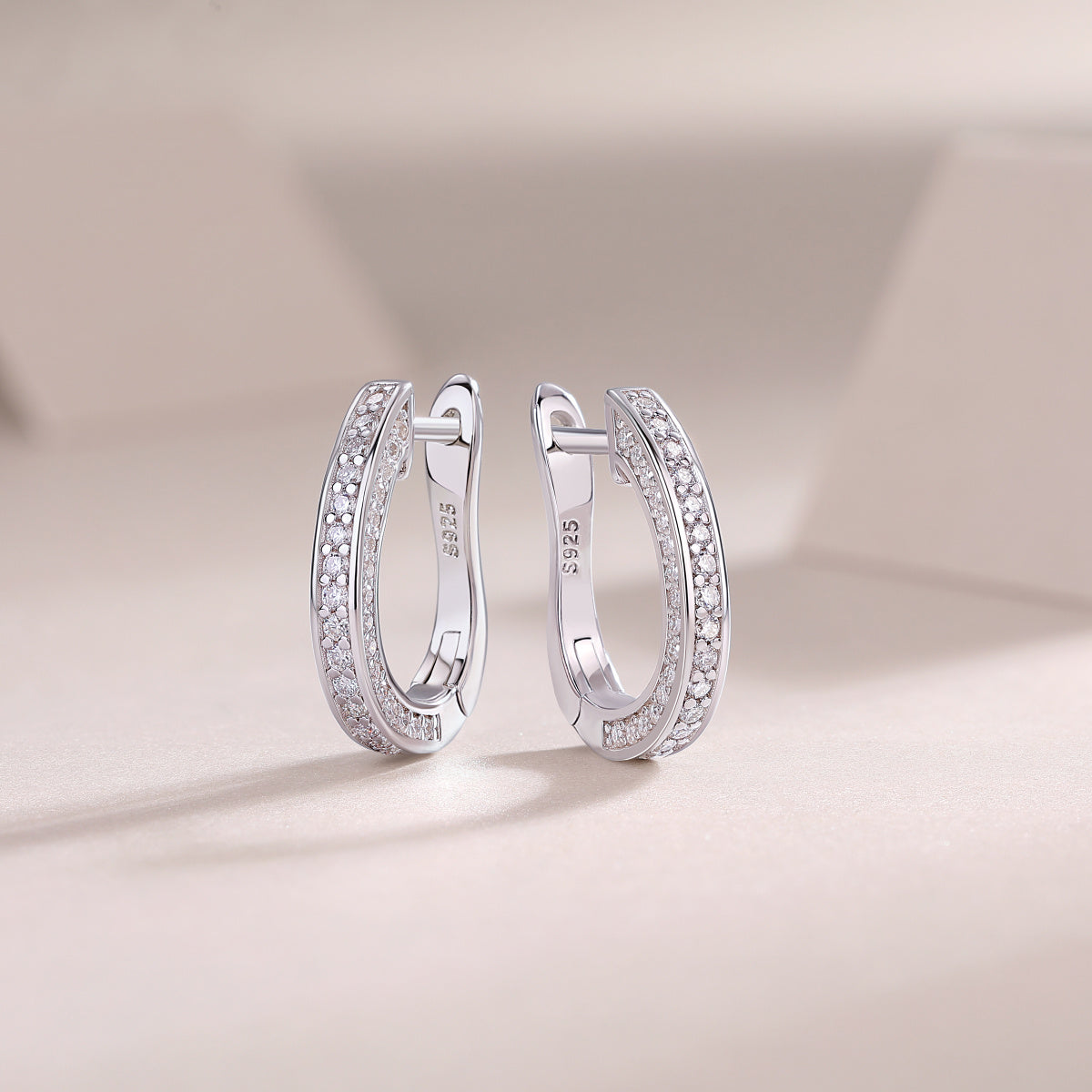 Highlight - S925 Moissanite Sterling Silver Earrings With Platinum-plated Stud Earrings, Fashionable, Trendy And Affordable Diamond Jewelry