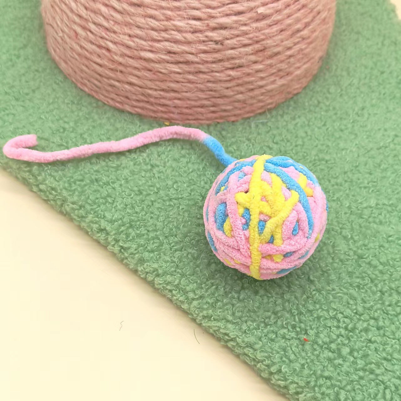 Cat Bell Colorful Wool Ball Teeth Grinding Toy
