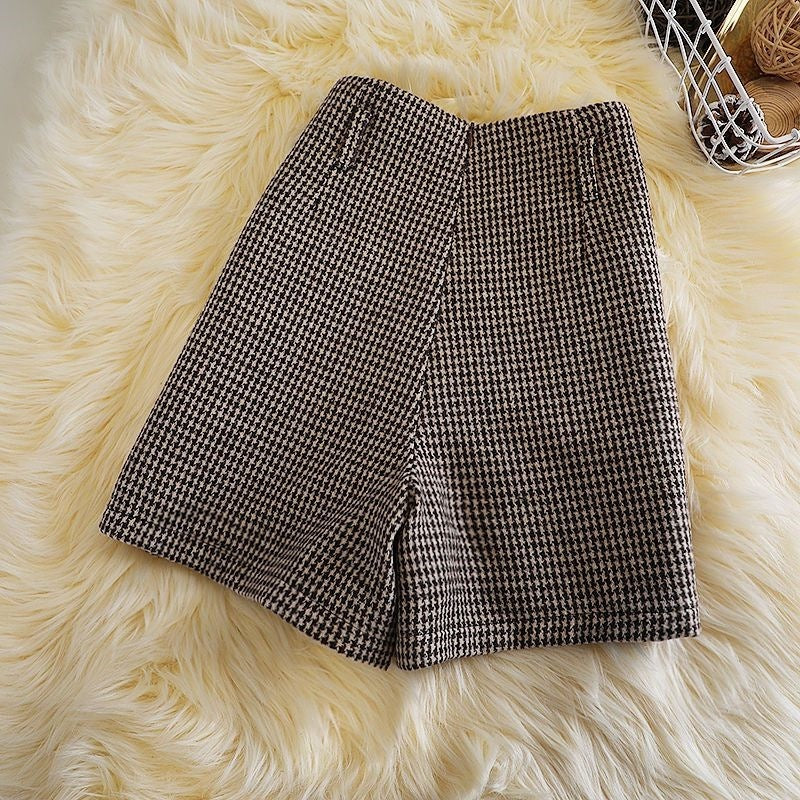 Women’s Wide-Leg PVC Shorts with Belt – Chic Streetwear Style
