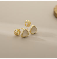 Small Briefs Ear Clip