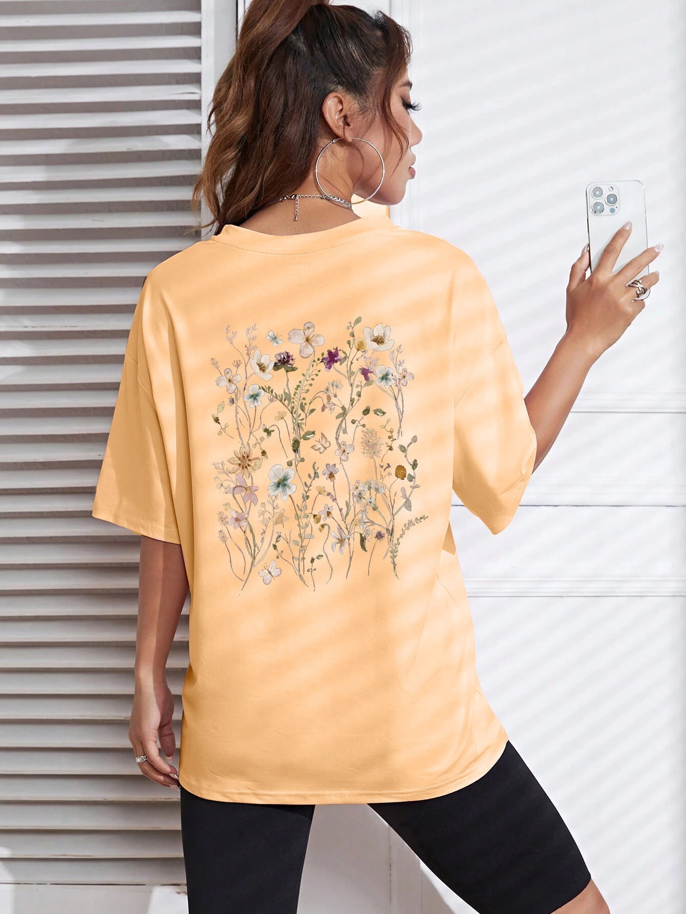 Women's Loose Fit Cotton Flower Clusters Print T Shirt