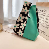 Xuan Ya Small Flowers Black