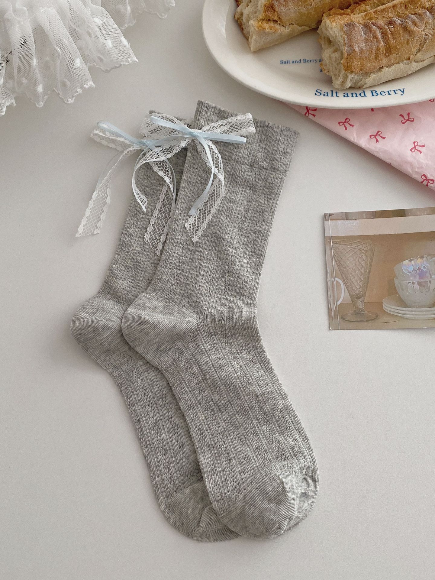 Summer Thin Boneless Ballet Style Japanese Girl Lace Bow Ribbon Mid-Tube Socks for Women