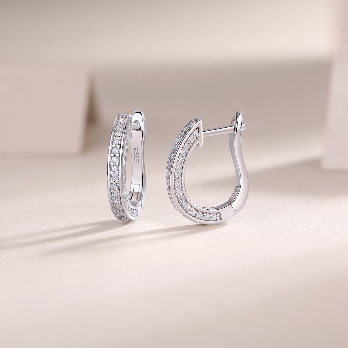 Highlight - S925 Moissanite Sterling Silver Earrings With Platinum-plated Stud Earrings, Fashionable, Trendy And Affordable Diamond Jewelry