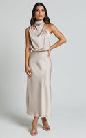 Champagne color