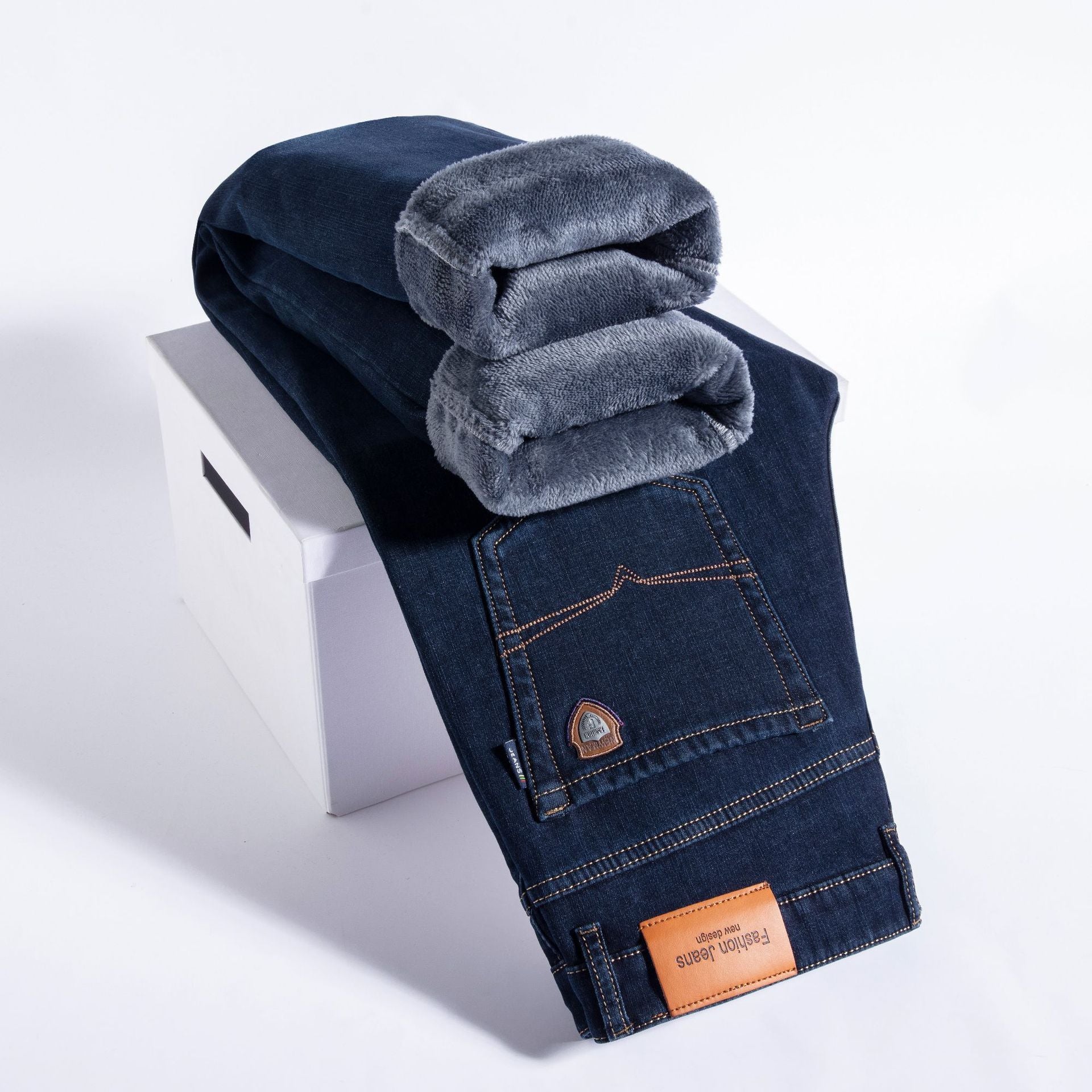 Fleece-Lined Loose Straight Jeans – Plus Size Men’s Warm Winter Pants