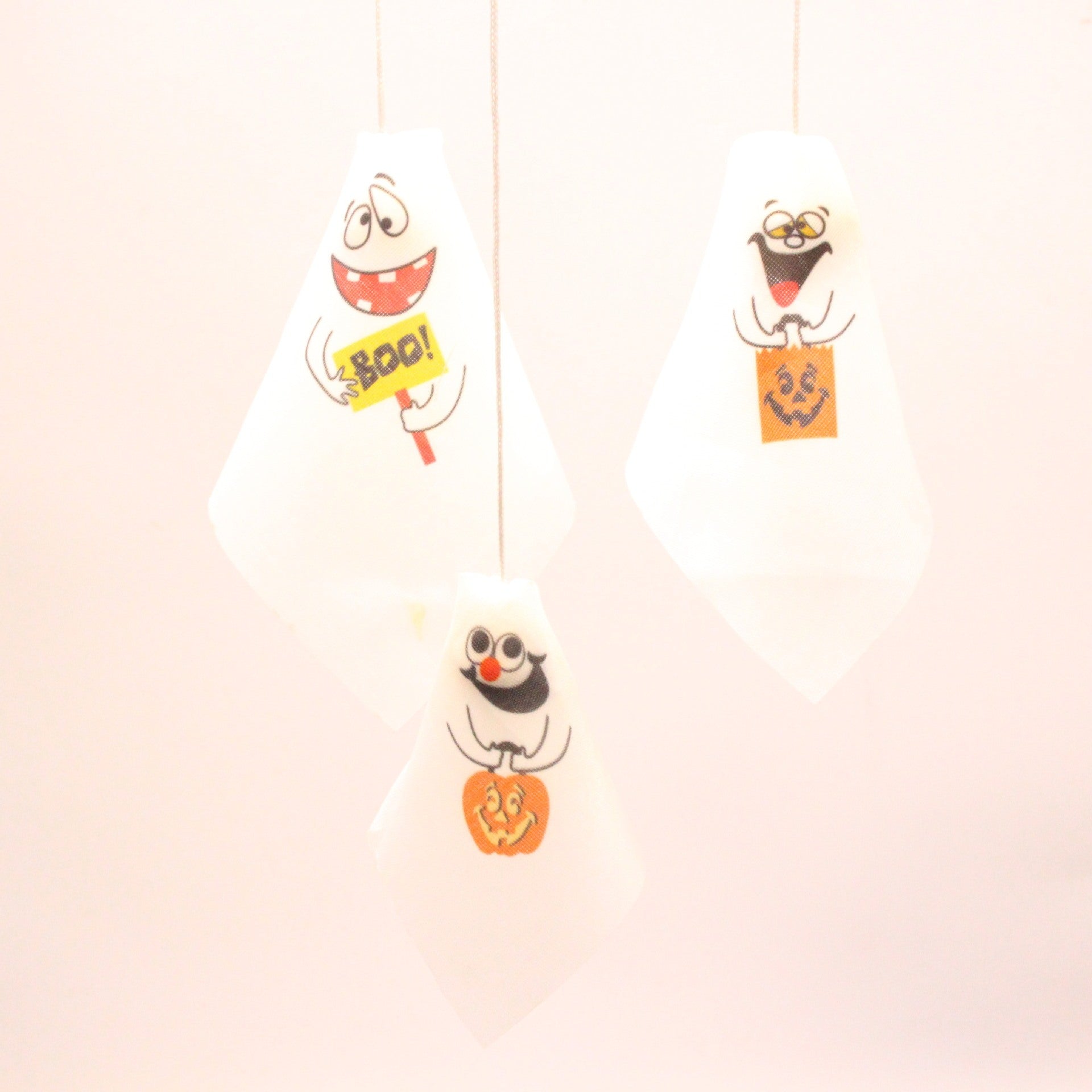 Mini Fabric Halloween Hanging Ghost – Party Decoration for Cake Toppers, Finger Dolls, and Pumpkin Cards