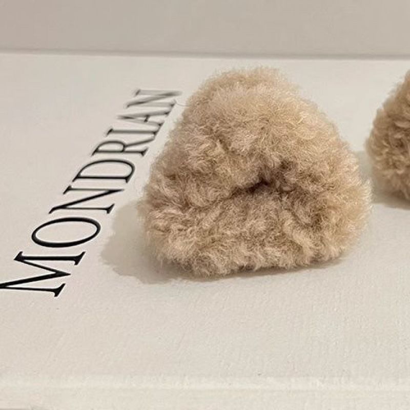 Plush Bear Feeling Barrettes Women
