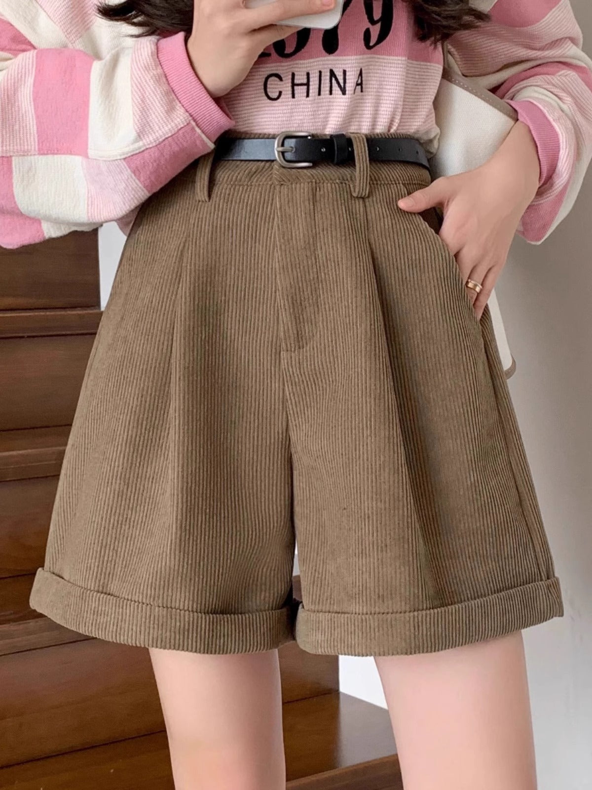 Women’s Brown Corduroy Shorts – Fashion High-Waist, Soft & Stylish