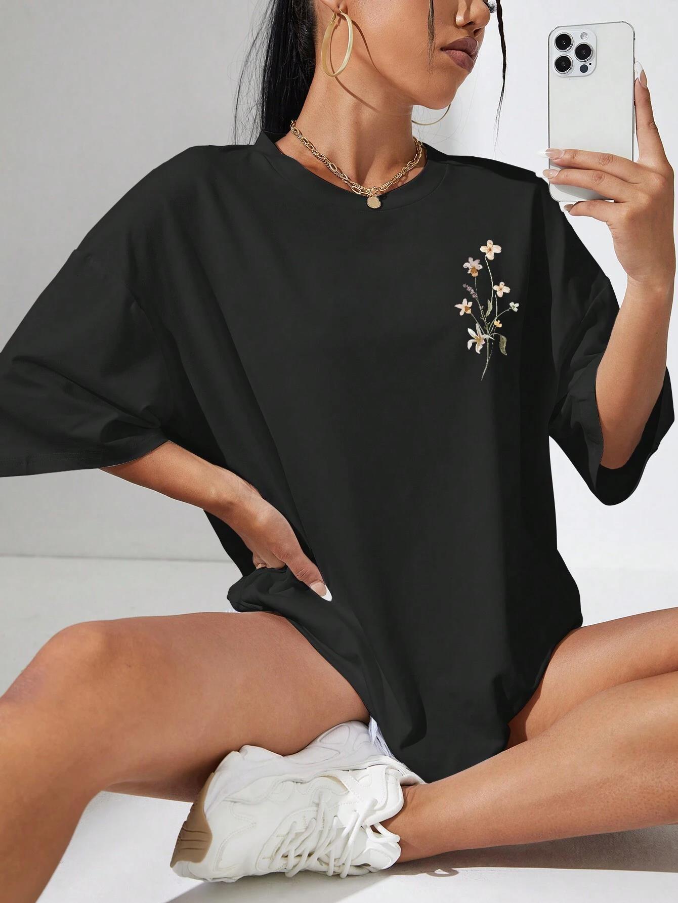 Women's Loose Fit Cotton Flower Clusters Print T Shirt