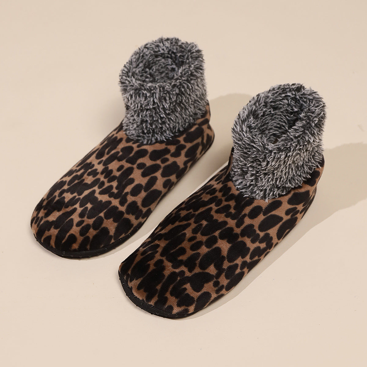 Plus Size Women's Winter Leopard Print Room Socks