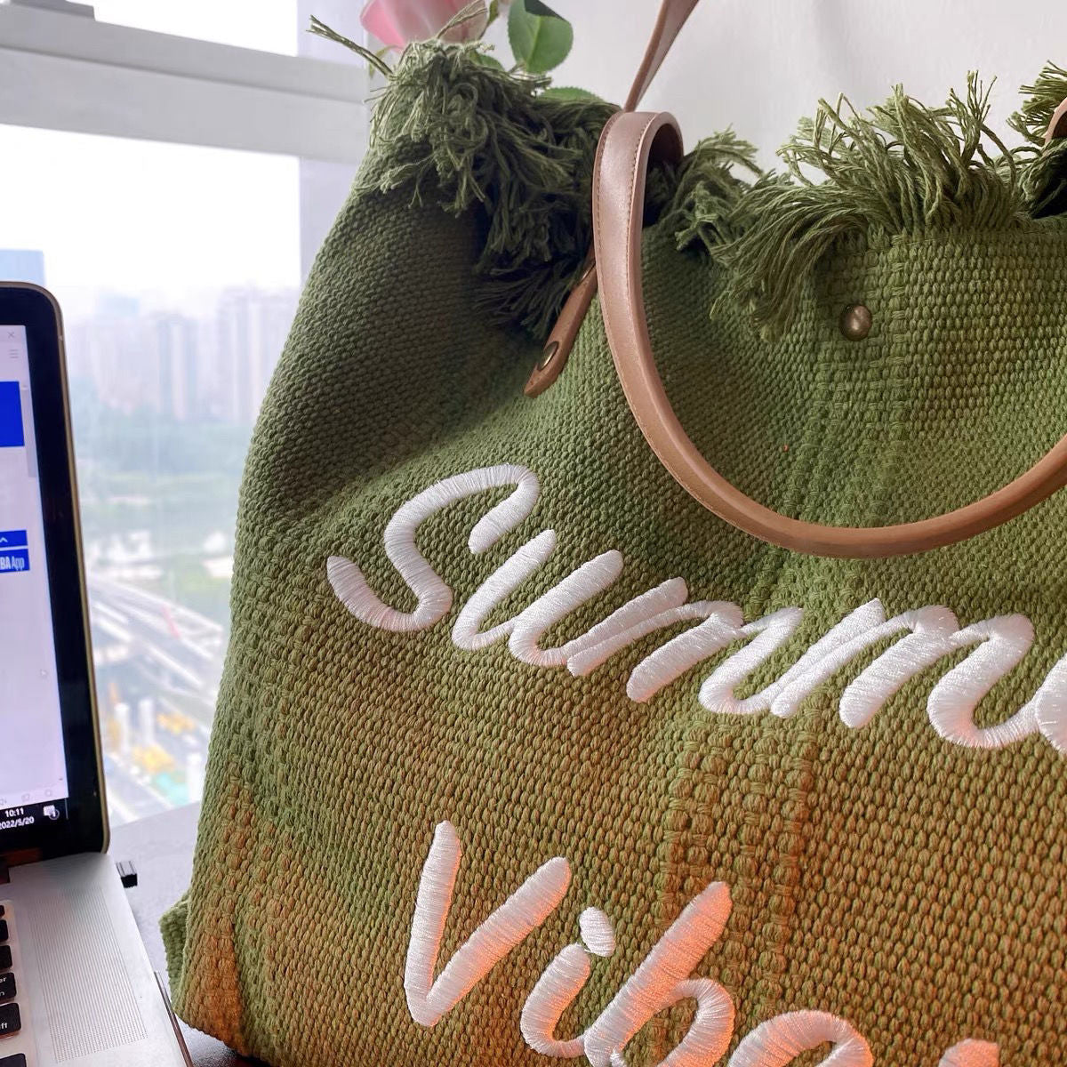 Beach Bag Travel Tote – Stylish & Spacious