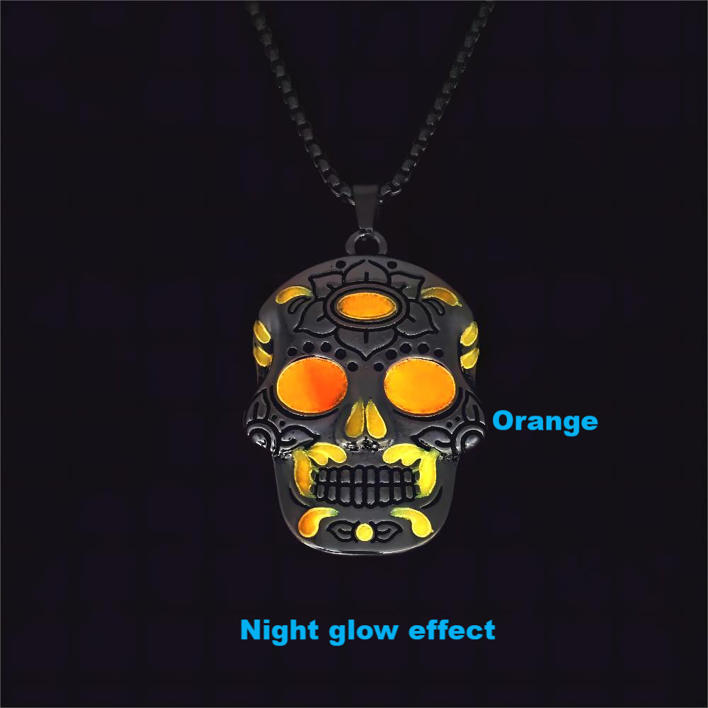Halloween Luminous Skull Necklace – Day of the Dead Lotus Pattern Clavicle Pendant Jewelry Accessory