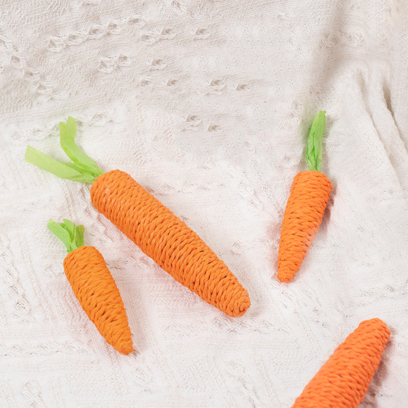 Interactive Carrot-Shaped Catnip and Tooth-Grinding Paper Sticks for Cats
