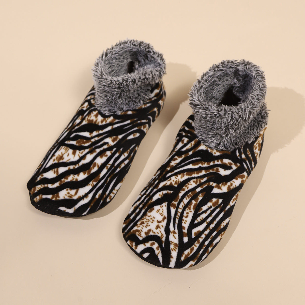 Plus Size Women's Winter Leopard Print Room Socks