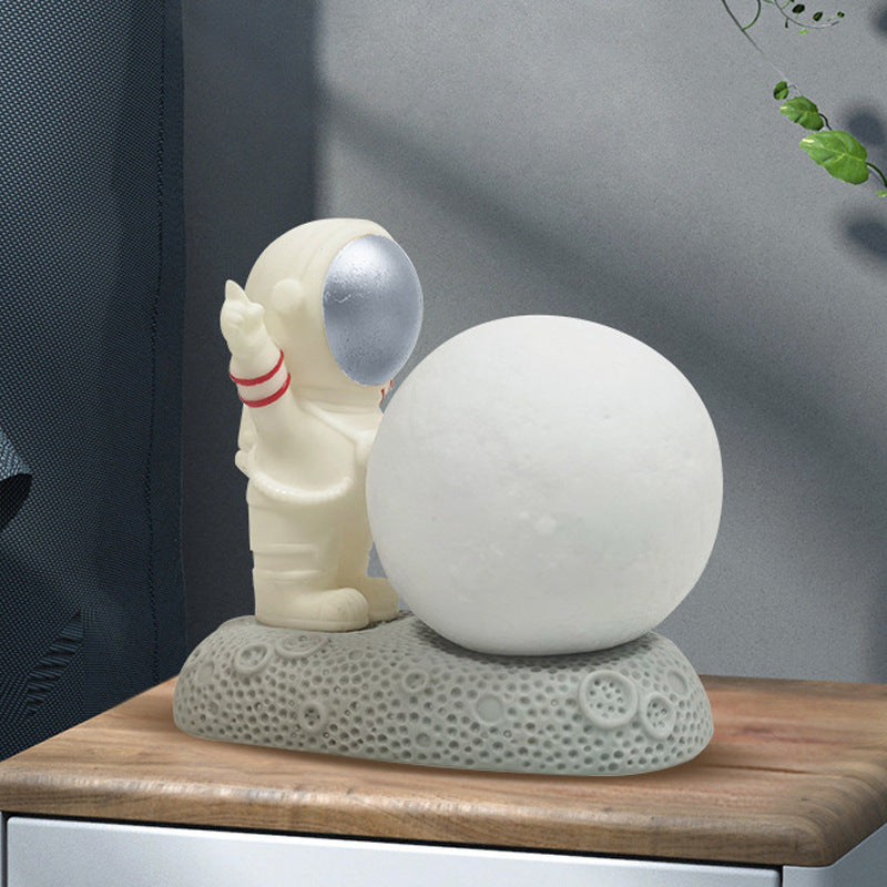 Modern Creative Astronaut Small Night Lamp Decoration Net Red Room Bedside Desktop Layout Small Desk Lamp Home