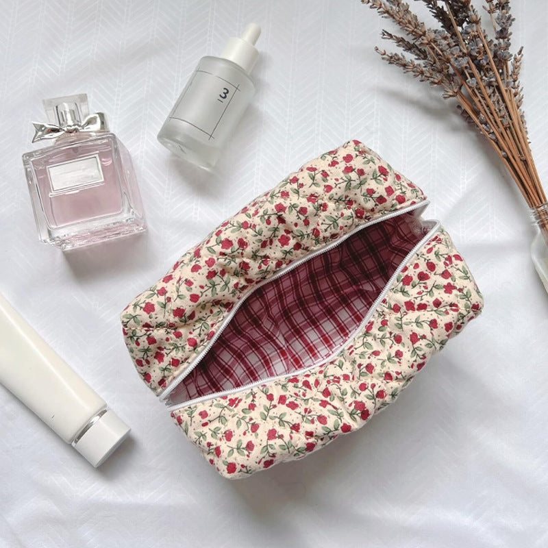 Floral Travel Makeup Bag – Zipper Pouch for Skincare & Cosmetics