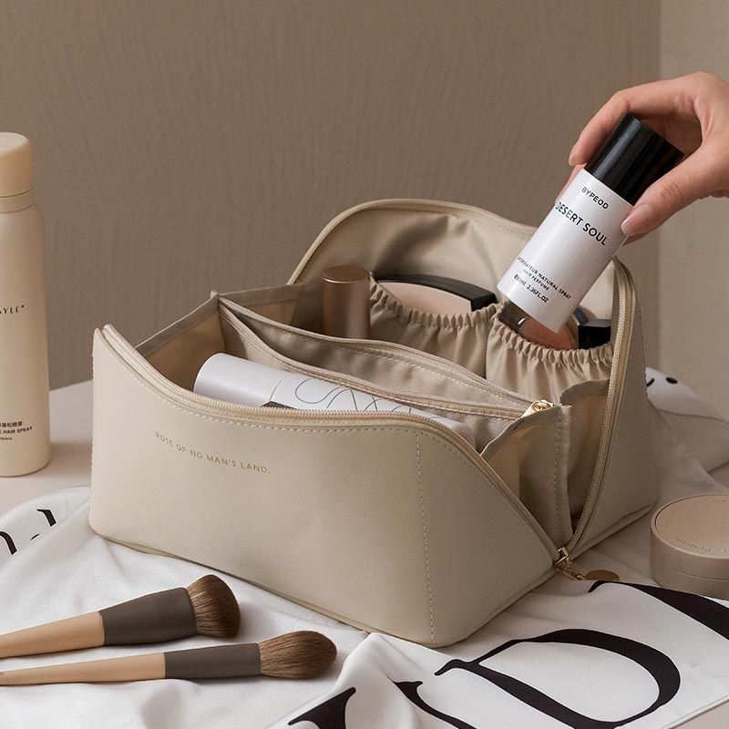 Large Capacity Travel Makeup Bag – Portable Cosmetic Storage Organizer