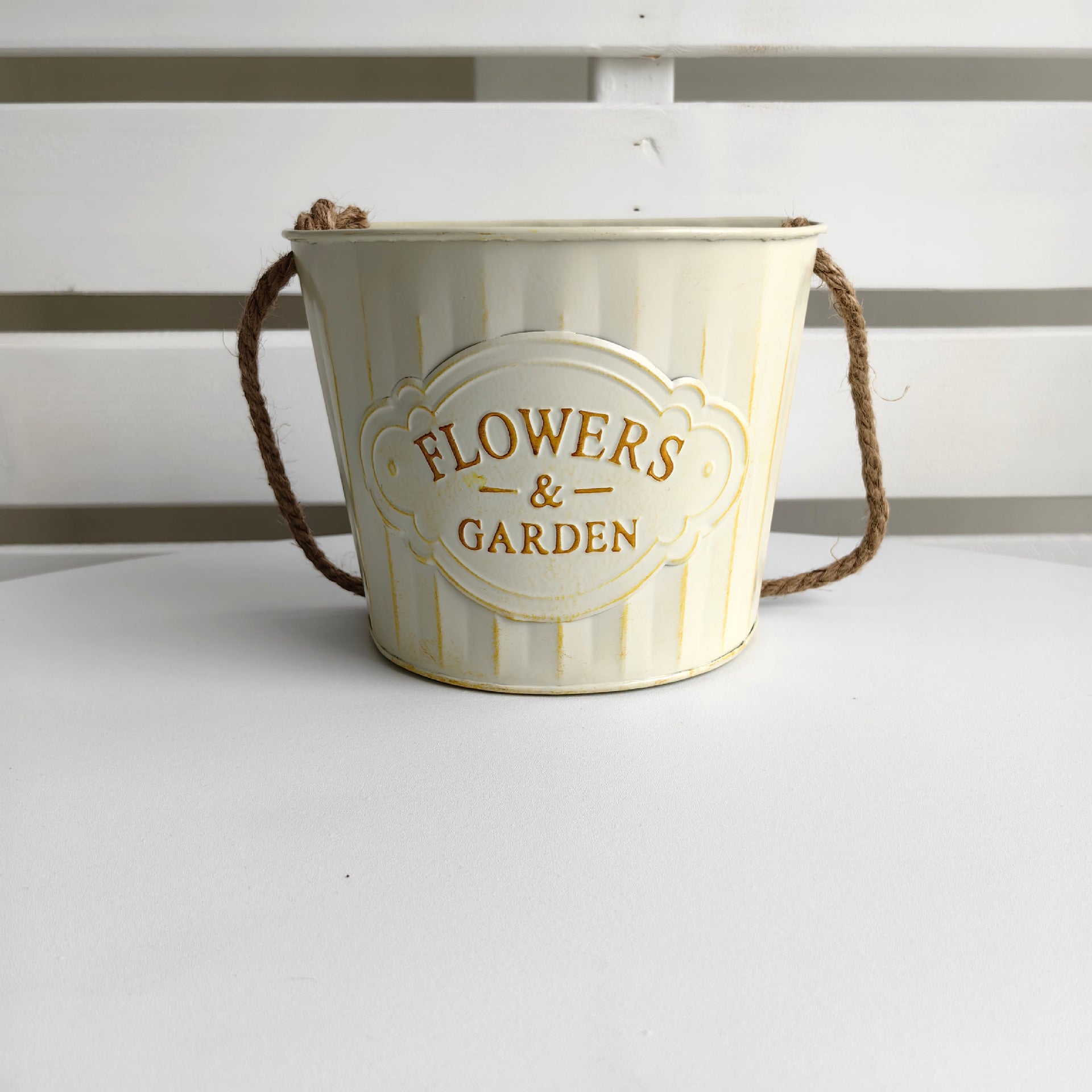 Retro Fashion And Personalized Iron Hanging Flowerpot