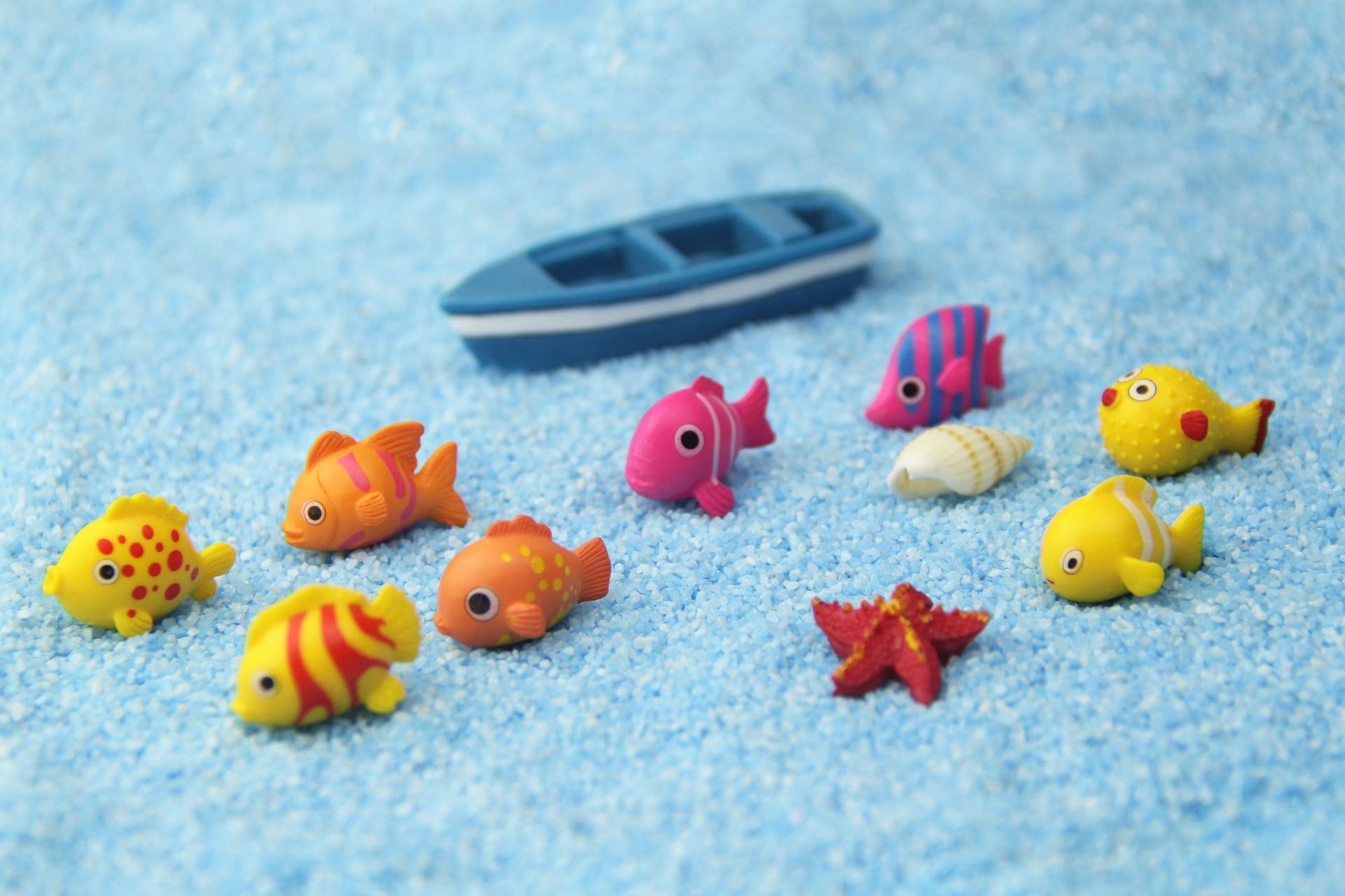 Fish Tank Waterscape Plastic Decoration Crafts Creative Fish Keychain Cartoon Fish DIY Micro Landscape Aquarium Decoration
