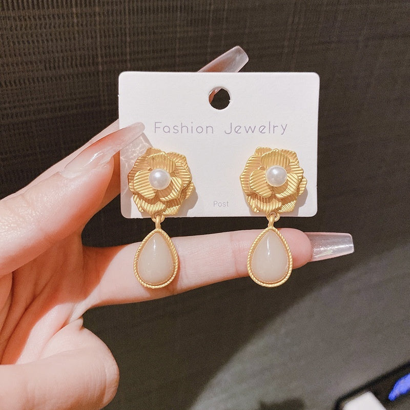 Sterling Silver Needle Rose Pearl Design Hong Kong Style Flower Stud Earrings