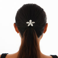 01 White K0570