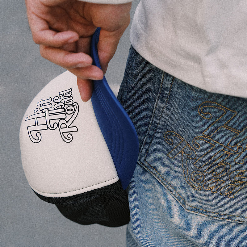 Retro Blue and White Matching Caps for Couples – Trendy National Style Hats